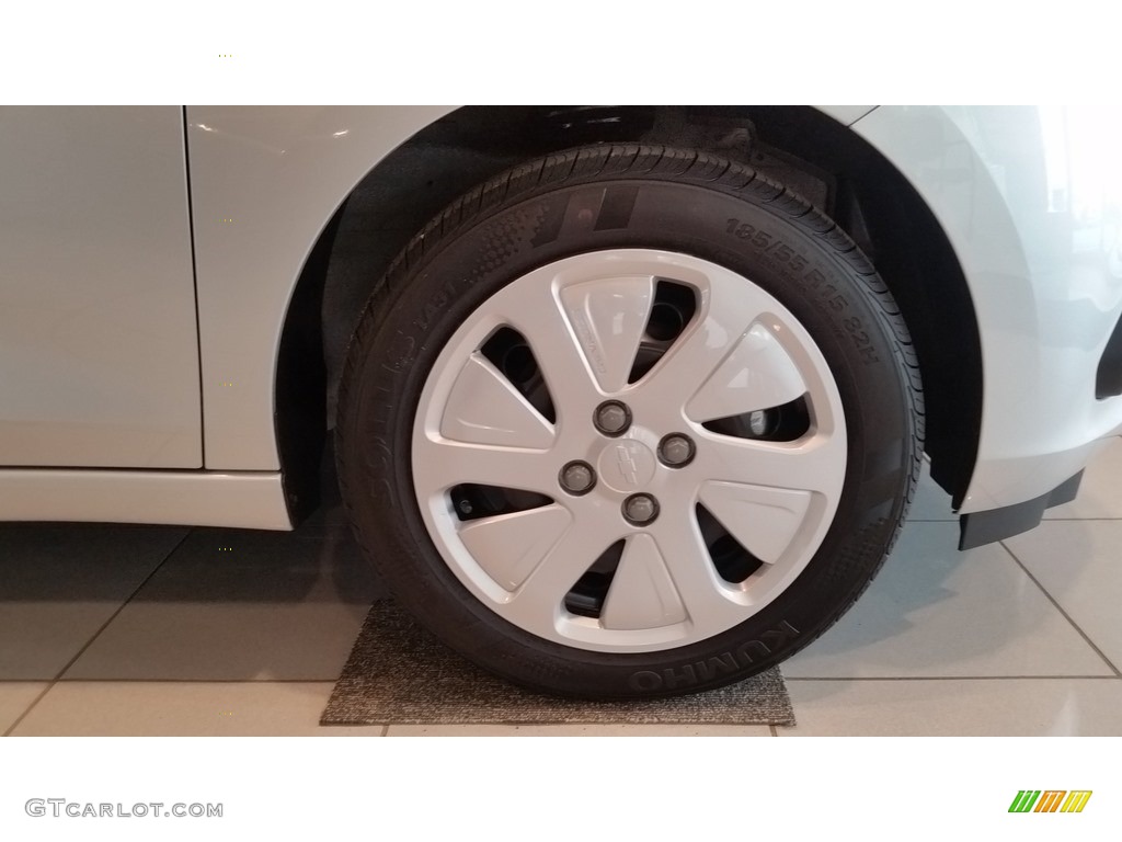 2016 Chevrolet Spark LS Wheel Photos