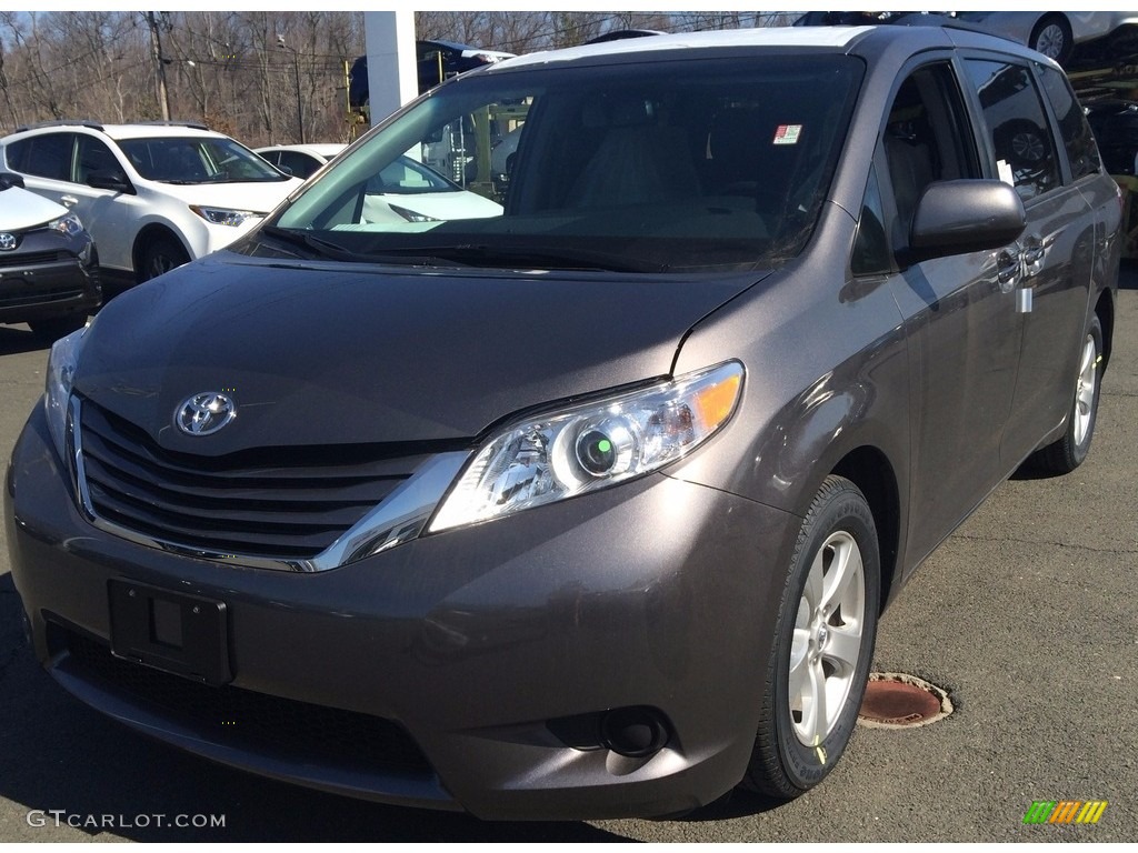 2016 Sienna LE AWD - Predawn Gray Mica / Ash photo #1