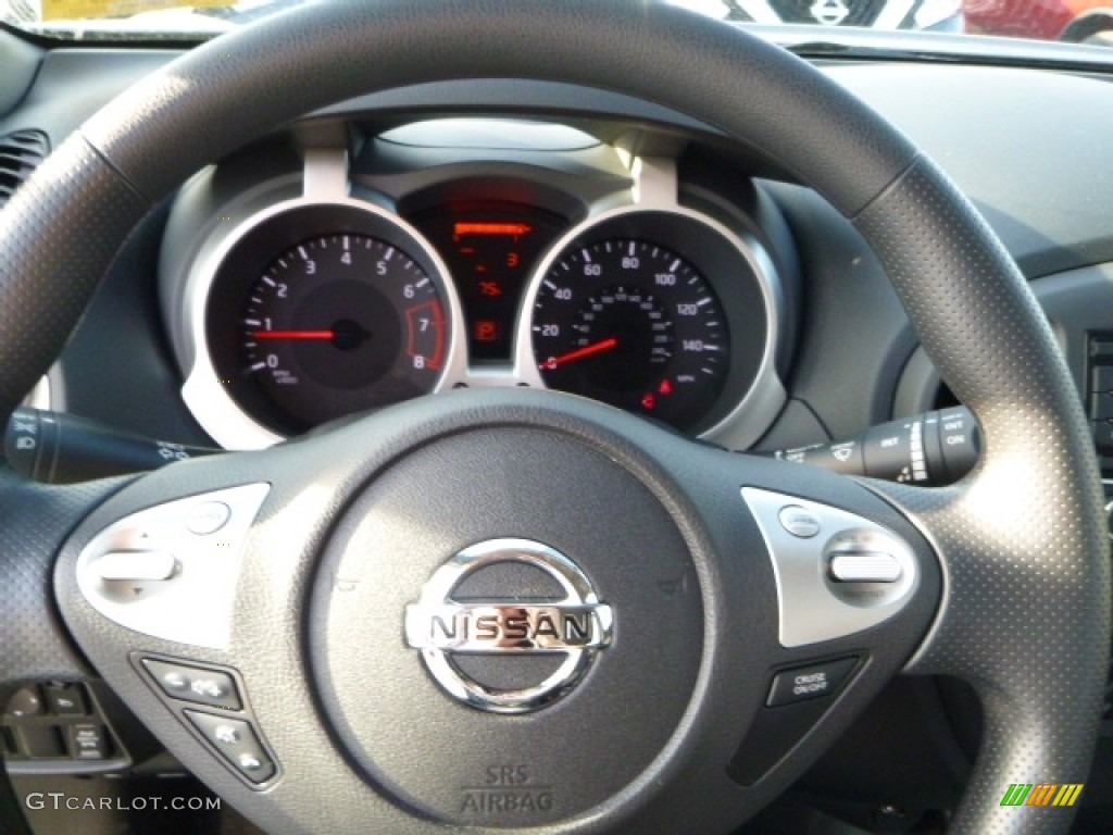 2016 Nissan Juke S AWD Black/Silver Steering Wheel Photo #111405637