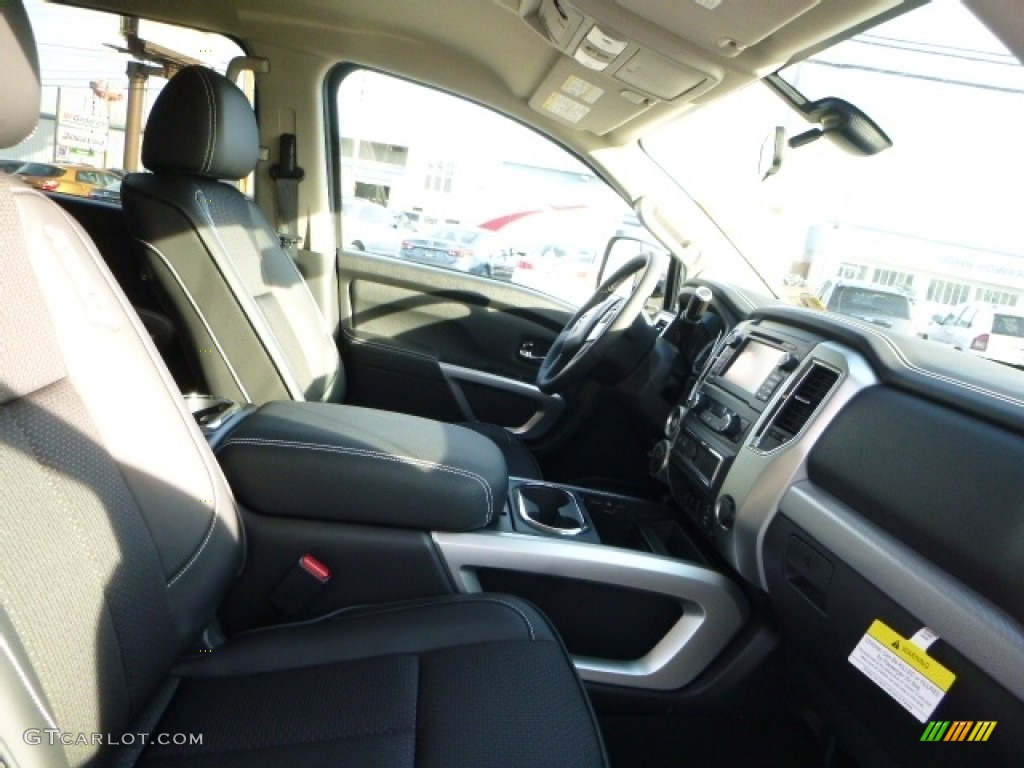 2016 TITAN XD PRO-4X Crew Cab 4x4 - Solar Flare Yellow / Black photo #3