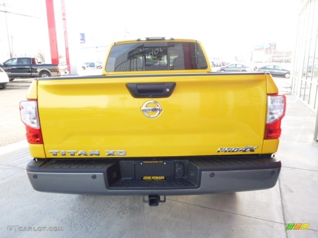 2016 TITAN XD PRO-4X Crew Cab 4x4 - Solar Flare Yellow / Black photo #8