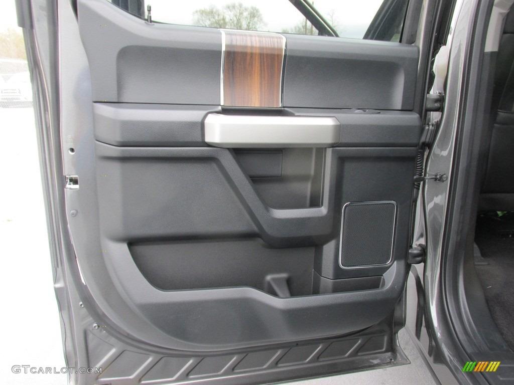 2016 F150 Lariat SuperCrew - Magnetic / Black photo #16