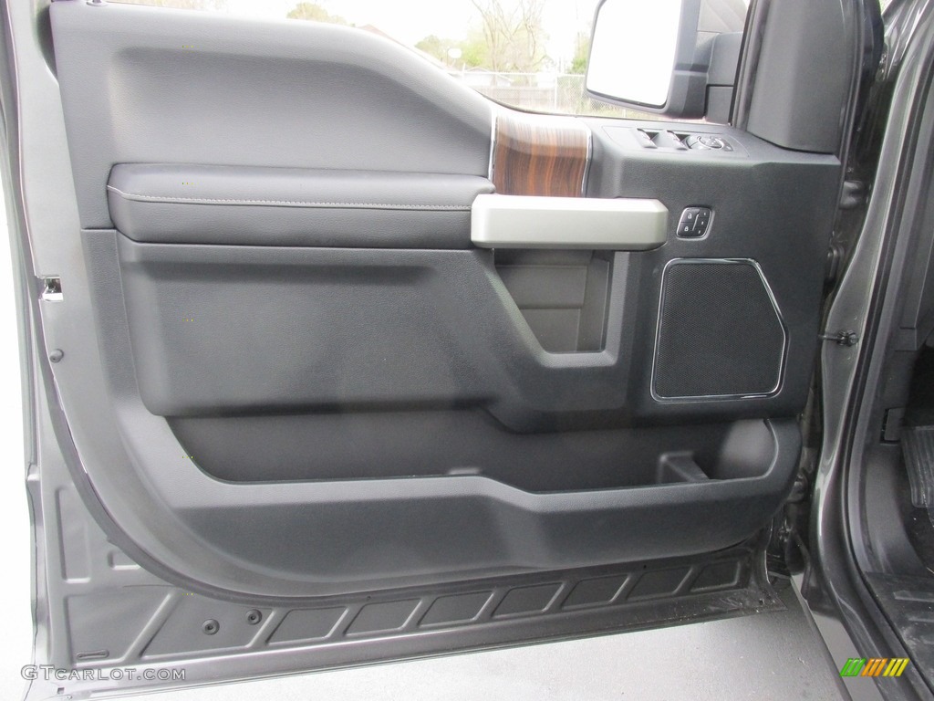 2016 F150 Lariat SuperCrew - Magnetic / Black photo #18