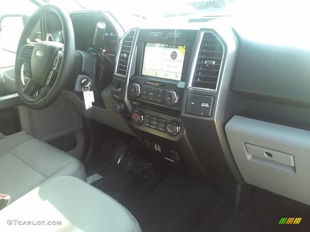 2016 F150 XLT SuperCrew - Ruby Red / Medium Earth Gray photo #16