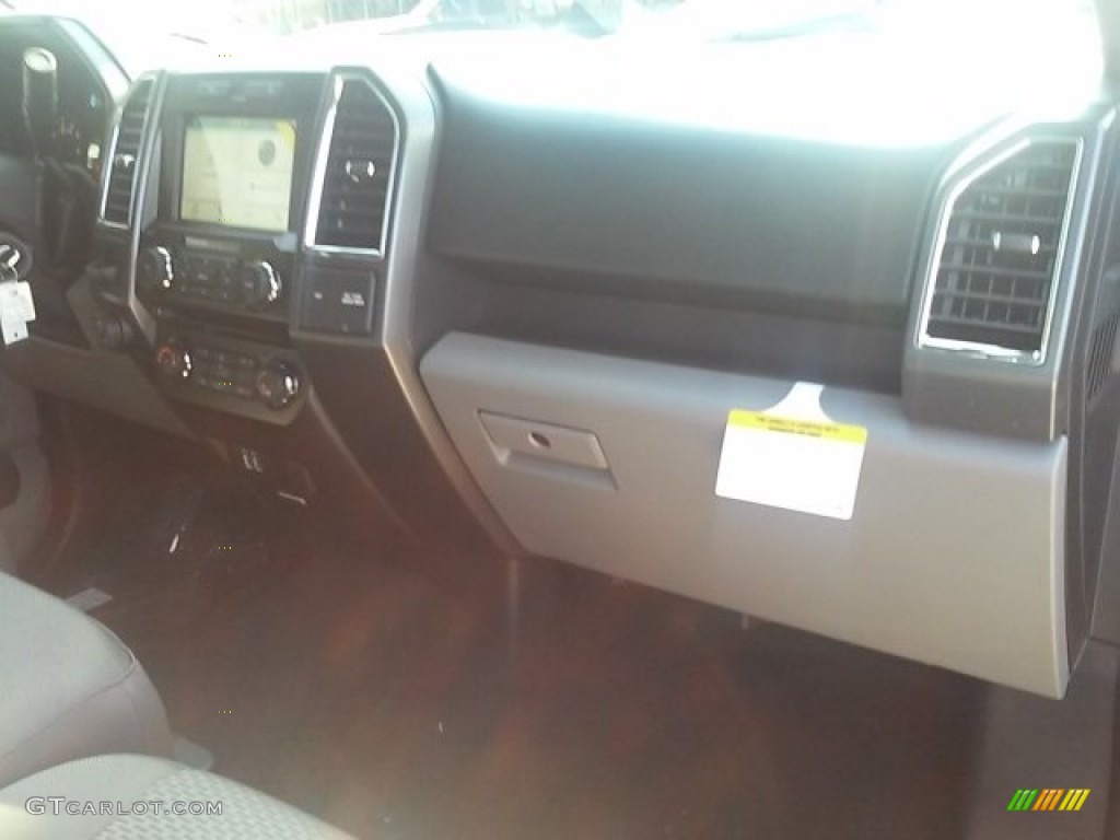 2016 F150 XLT SuperCrew - Ruby Red / Medium Earth Gray photo #17