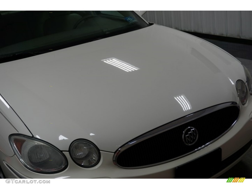 2005 LaCrosse CXL - White Opal / Ebony photo #49
