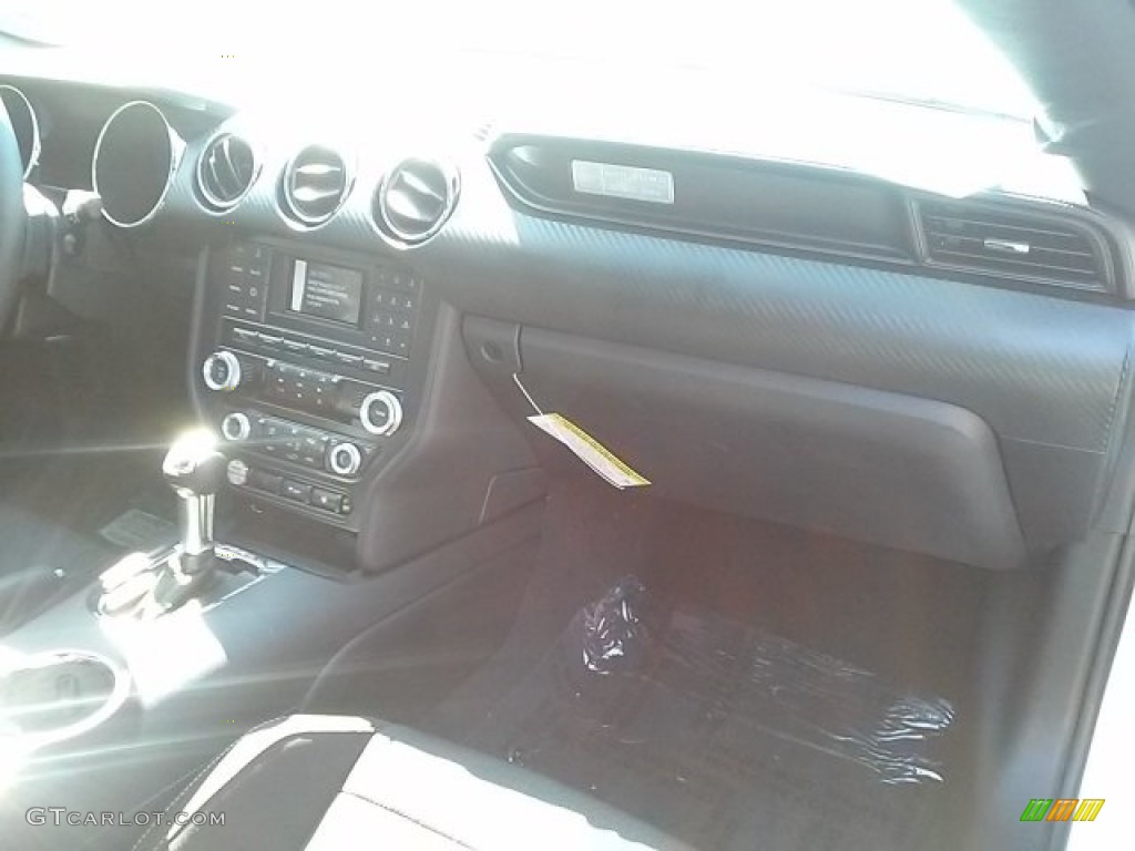 2016 Mustang V6 Coupe - Oxford White / Ebony photo #17