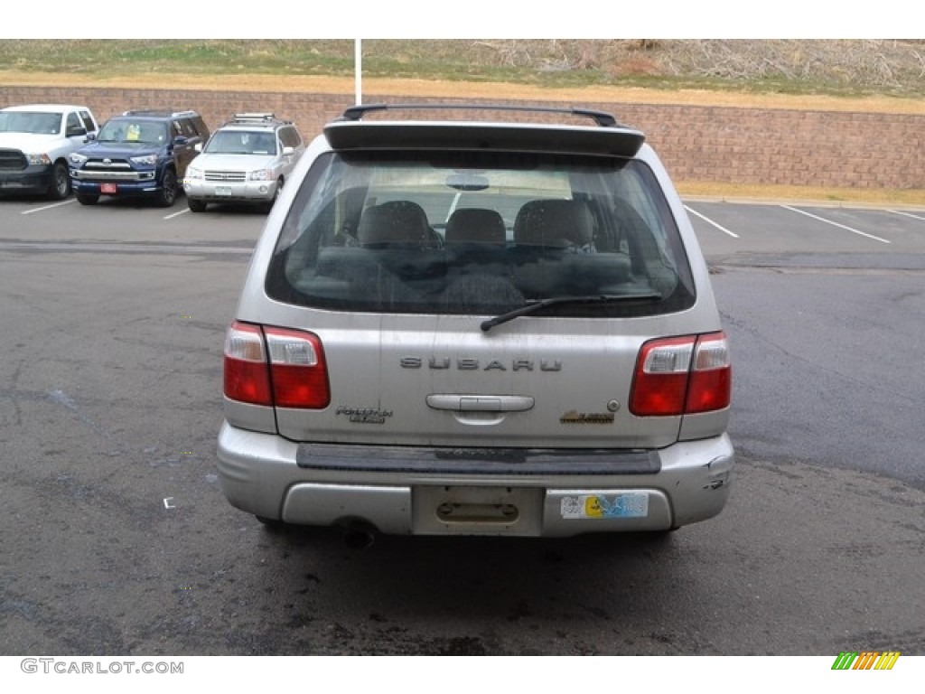 2001 Forester 2.5 S - Silverthorn Metallic / Gray photo #3