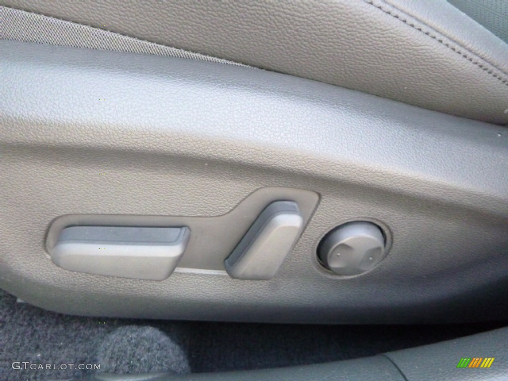 2017 Elantra Limited - Gray / Gray photo #14