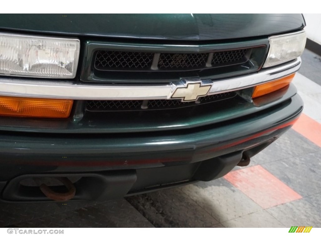 2003 Blazer LS 4x4 - Dark Green Metallic / Graphite photo #47