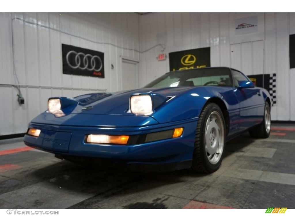 1992 Corvette Coupe - Medium Quasar Blue Metallic / Gray photo #3