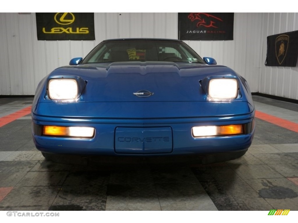 1992 Corvette Coupe - Medium Quasar Blue Metallic / Gray photo #4