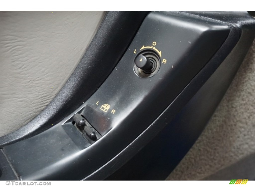 1992 Corvette Coupe - Medium Quasar Blue Metallic / Gray photo #14