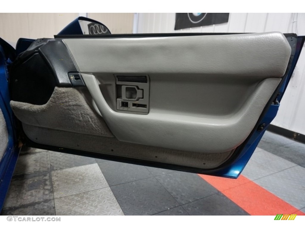 1992 Corvette Coupe - Medium Quasar Blue Metallic / Gray photo #17