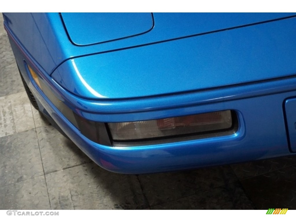 1992 Corvette Coupe - Medium Quasar Blue Metallic / Gray photo #48