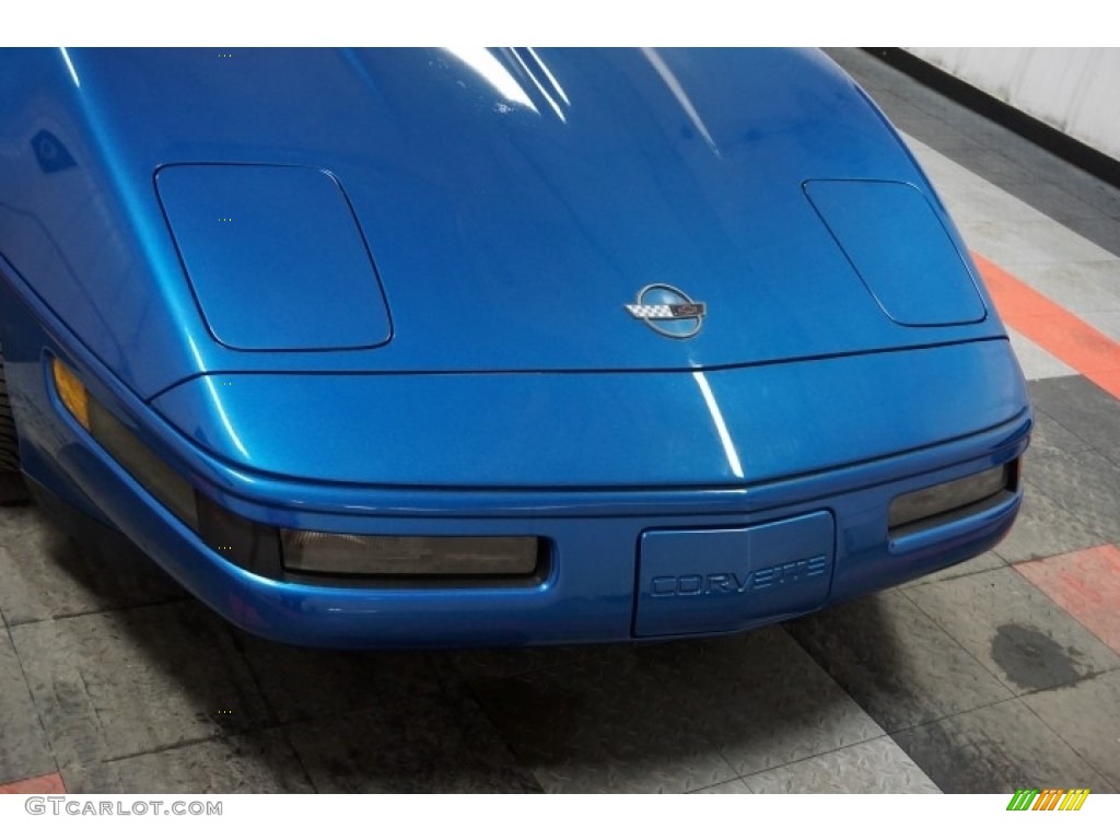 1992 Corvette Coupe - Medium Quasar Blue Metallic / Gray photo #49