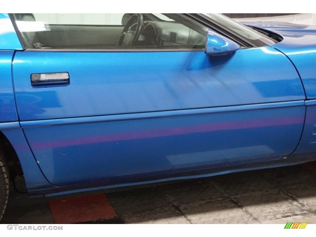 1992 Corvette Coupe - Medium Quasar Blue Metallic / Gray photo #56