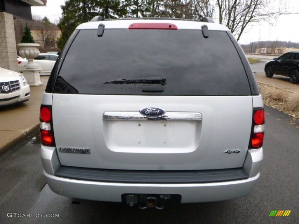 2010 Explorer XLT 4x4 - Brilliant Silver Metallic / Black photo #13