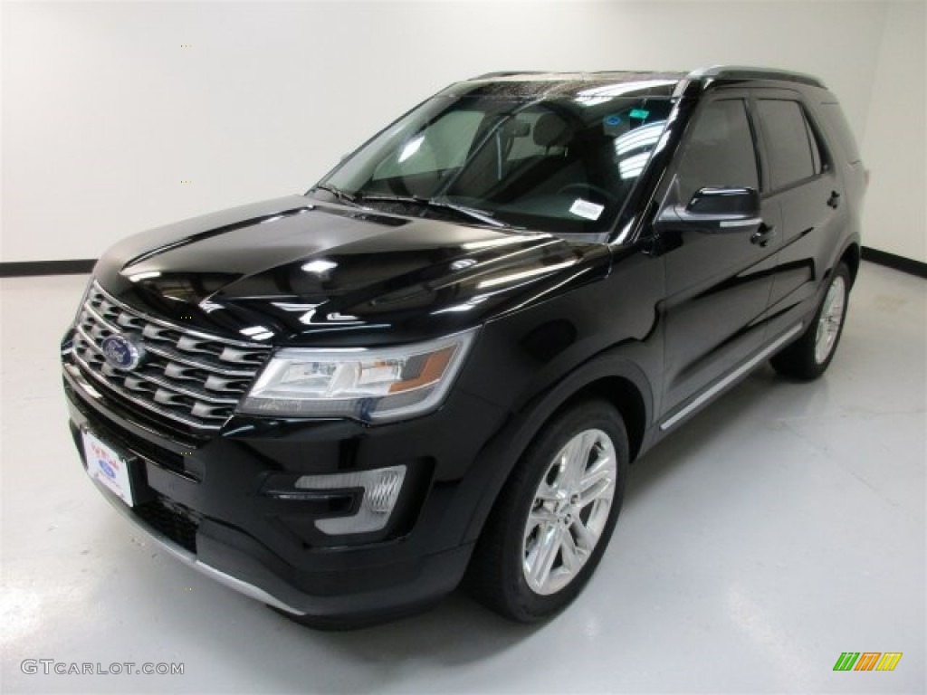 2016 Explorer XLT - Shadow Black / Ebony Black photo #4