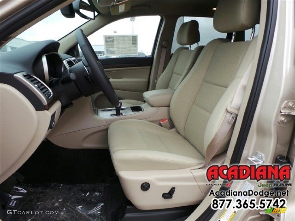 2015 Grand Cherokee Laredo - Cashmere Pearl / Black photo #5