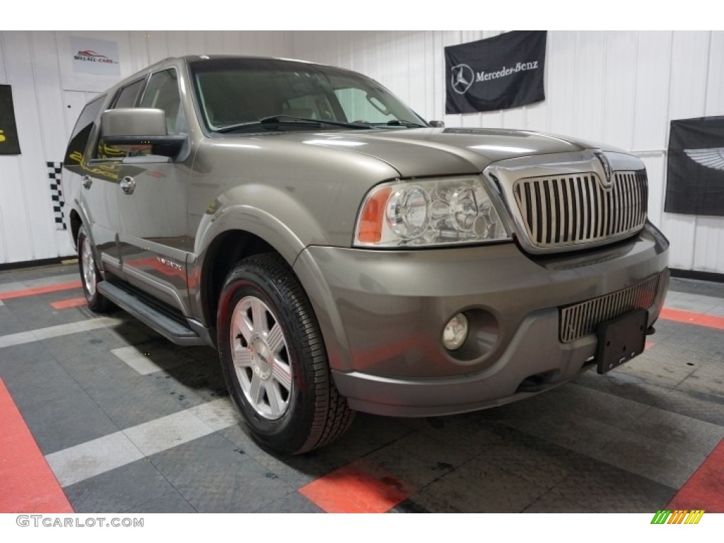 2003 Navigator Luxury 4x4 - Mineral Grey Metallic / Black photo #5