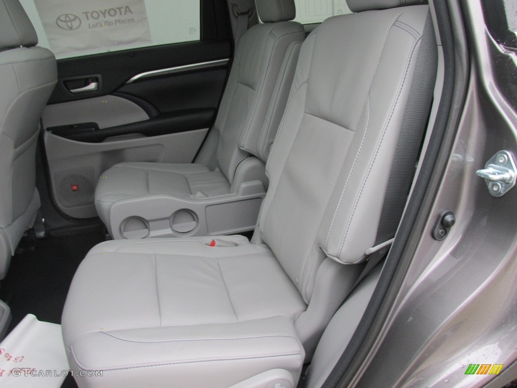 Ash Interior 2016 Toyota Highlander Limited Platinum Photo #111448795