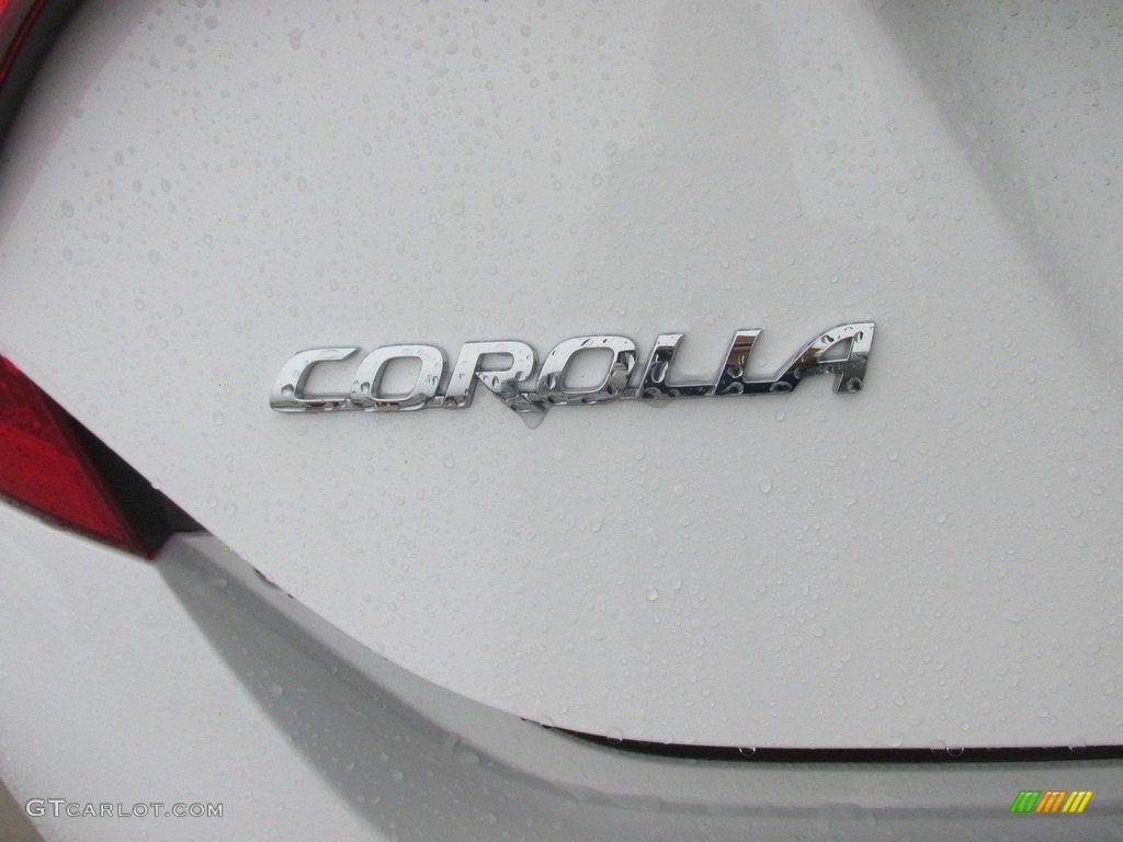 2016 Corolla S Plus - Super White / Black photo #13