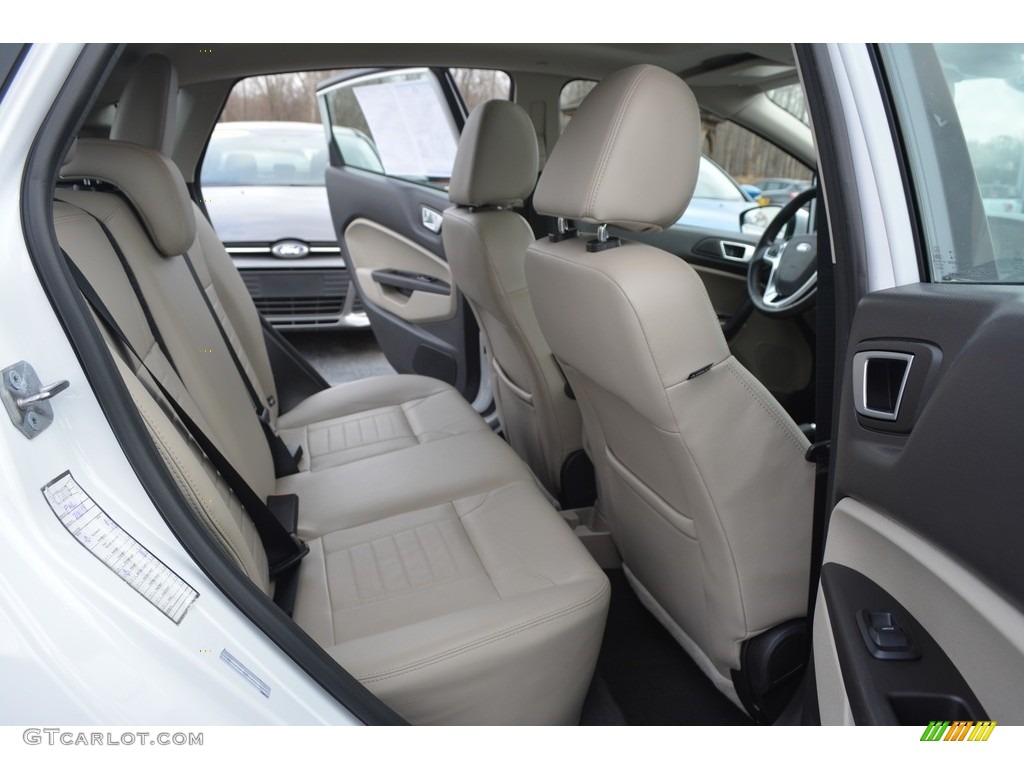 2015 Fiesta Titanium Hatchback - Oxford White / Medium Light Stone photo #14