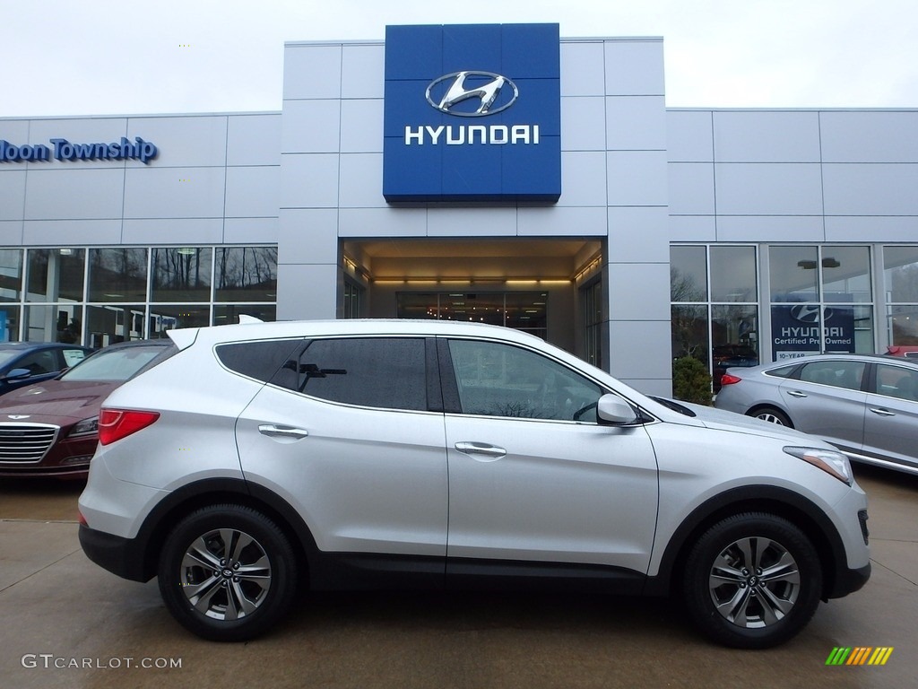 Sparkling Silver Hyundai Santa Fe Sport