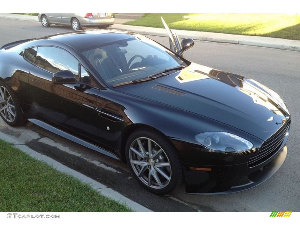 Jet Black 2015 Aston Martin V8 Vantage Coupe Exterior Photo #111462427