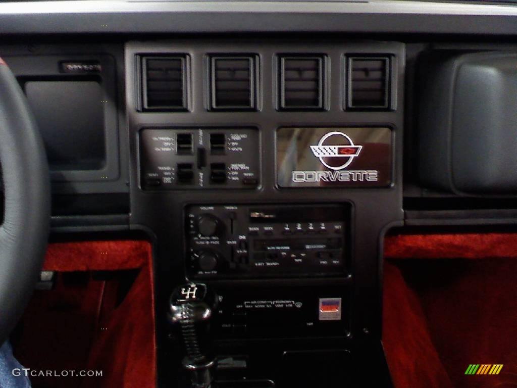 1986 Corvette Convertible - Bright Red / Red photo #18