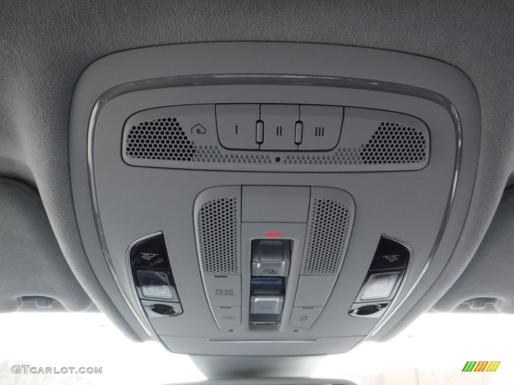 2016 Audi A8 L 3.0T quattro Controls Photo #111467452
