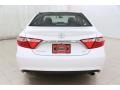 Super White - Camry SE Photo No. 15