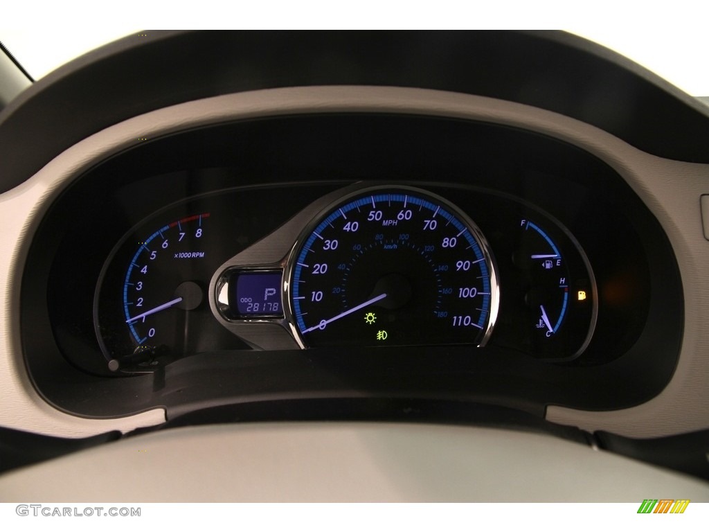 2014 Sienna XLE - Silver Sky Metallic / Light Gray photo #7