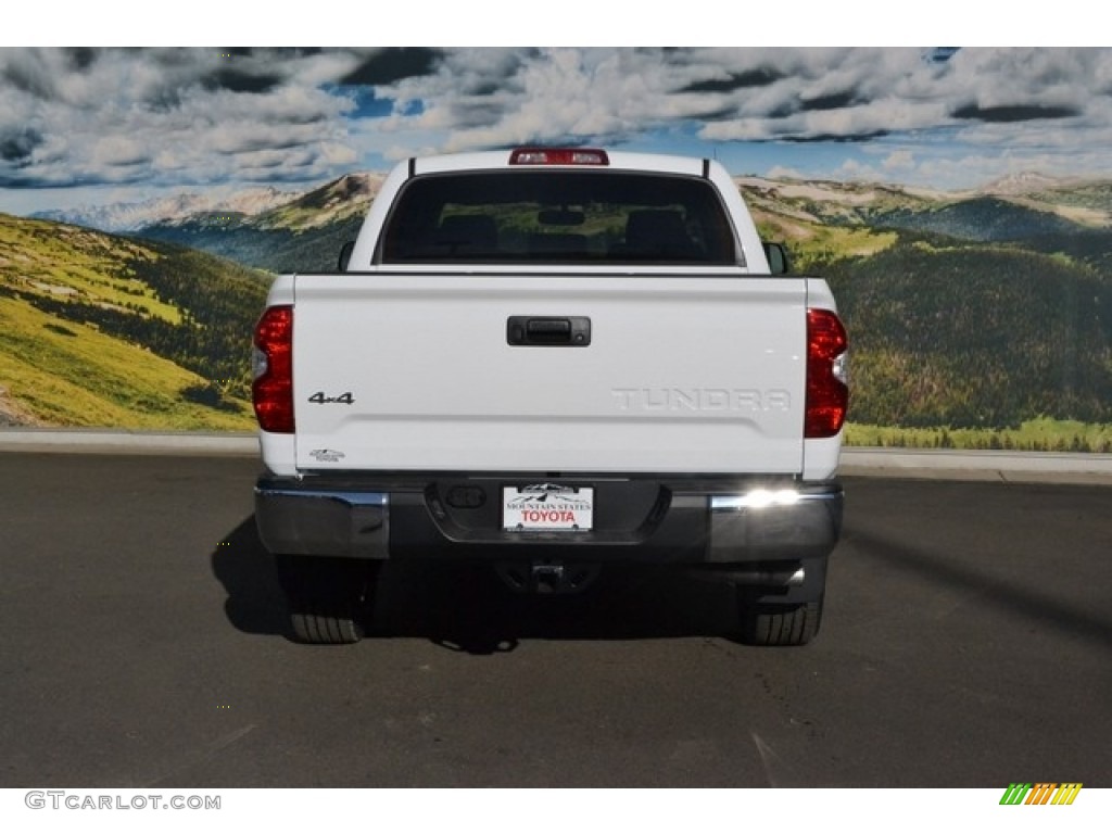 2016 Tundra SR5 CrewMax 4x4 - Super White / Graphite photo #4