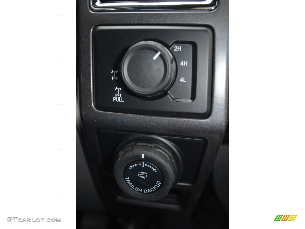 2016 F150 XLT SuperCrew 4x4 - Shadow Black / Medium Earth Gray photo #18