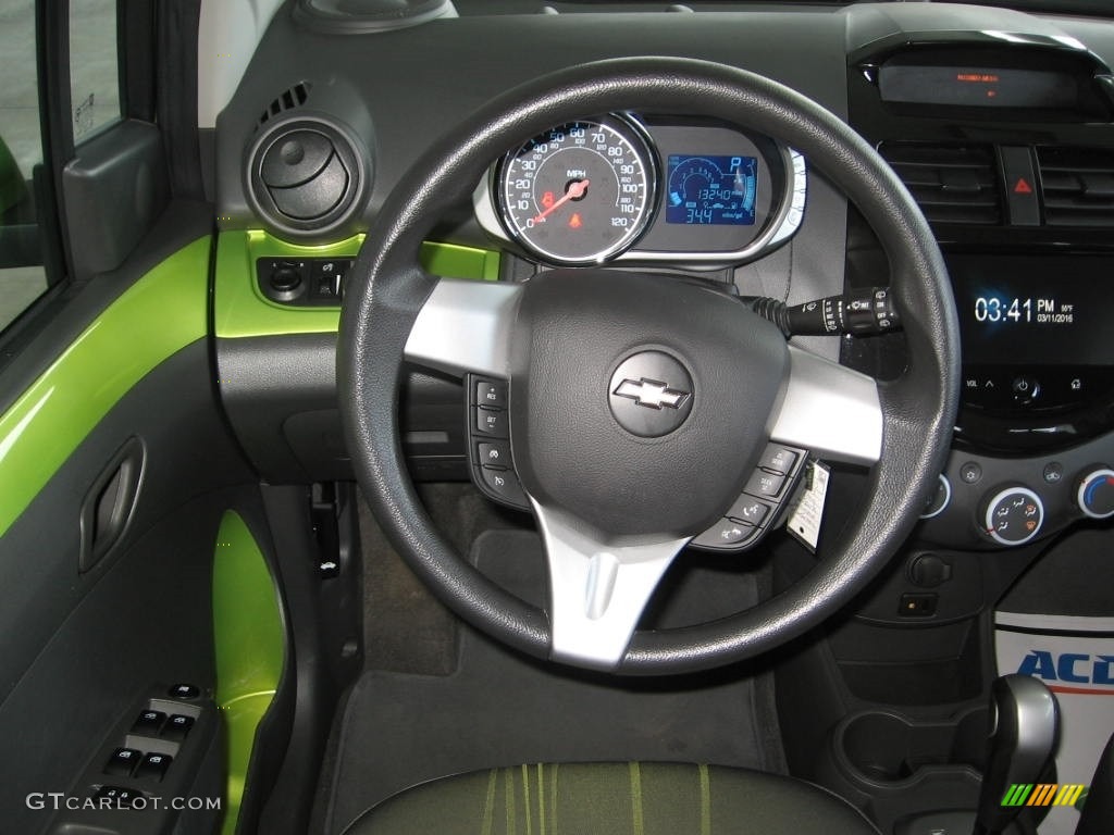 2013 Spark LT - Jalapeno (Green) / Green/Green photo #4
