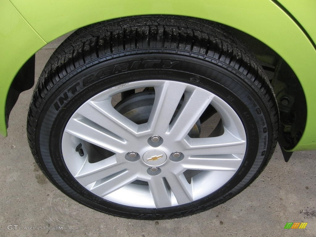 2013 Spark LT - Jalapeno (Green) / Green/Green photo #18