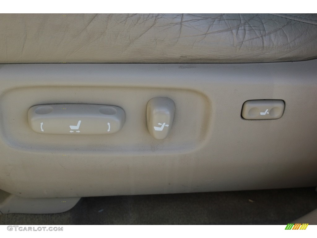 2004 RX 330 - Crystal White Pearl / Ivory photo #33