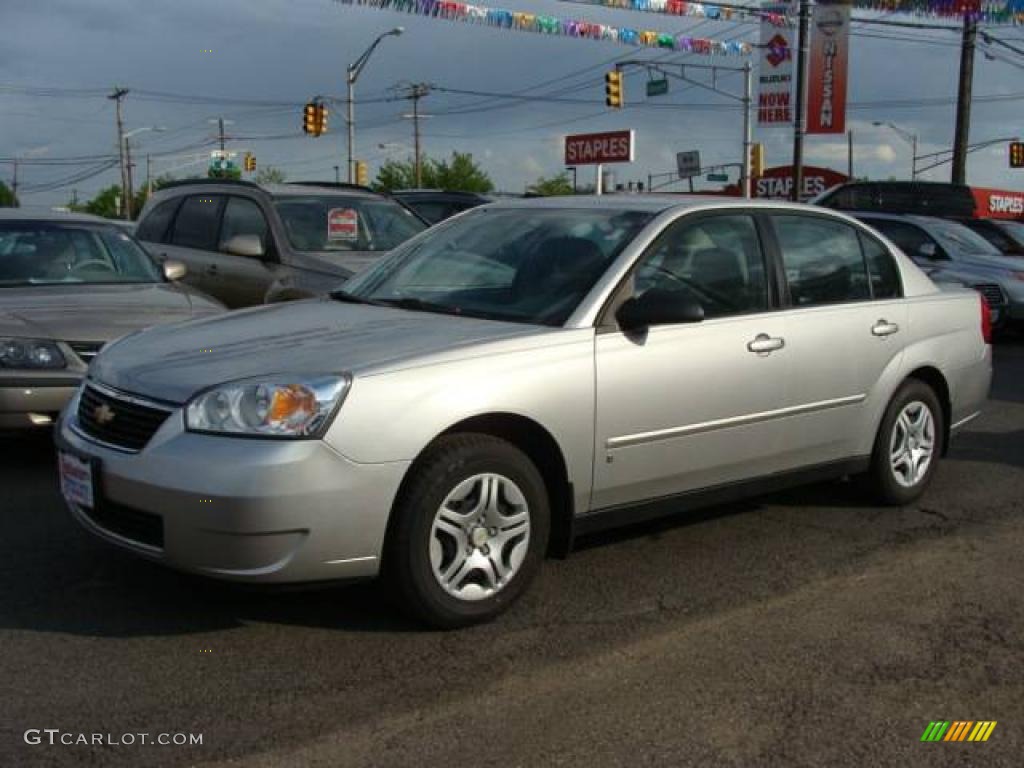 2006 Malibu LS Sedan - Silverstone Metallic / Titanium Gray photo #3