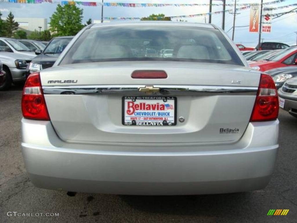 2006 Malibu LS Sedan - Silverstone Metallic / Titanium Gray photo #5