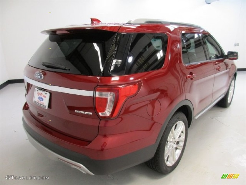 2016 Explorer XLT - Ruby Red Metallic Tri-Coat / Medium Light Camel photo #10