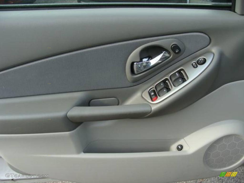 2006 Malibu LS Sedan - Silverstone Metallic / Titanium Gray photo #6