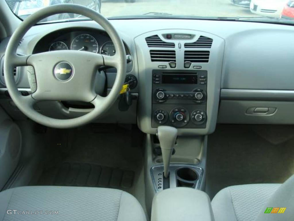2006 Malibu LS Sedan - Silverstone Metallic / Titanium Gray photo #9
