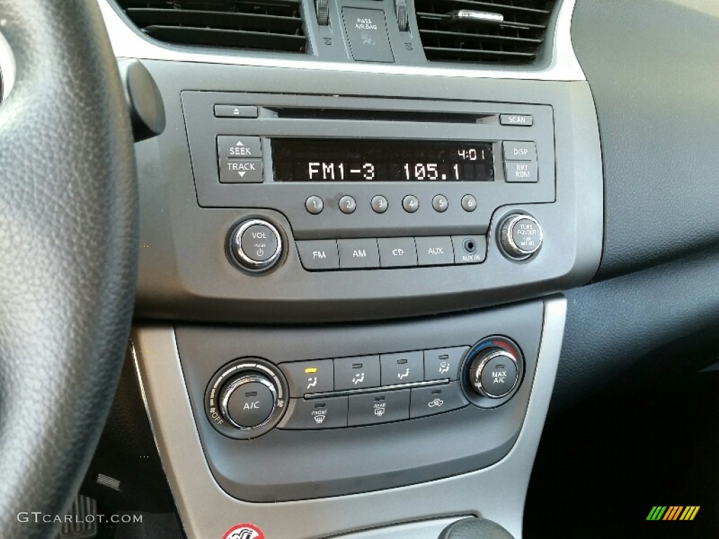 2014 Sentra SV - Super Black / Charcoal photo #18