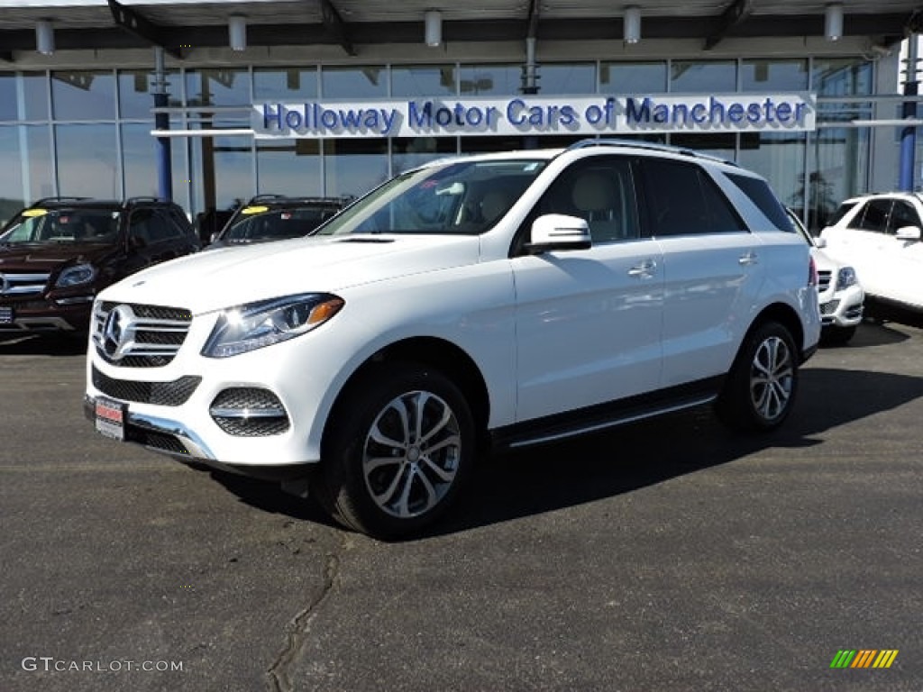 Polar White Mercedes-Benz GLE