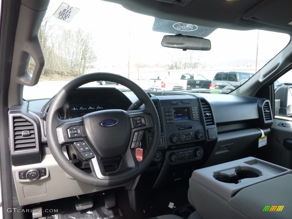 2016 F150 XL SuperCrew 4x4 - Oxford White / Black photo #13