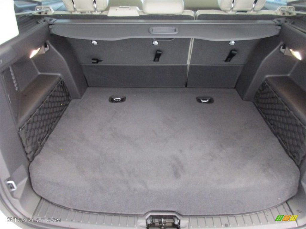 2016 Ford C-Max Hybrid SEL Trunk Photo #111506963