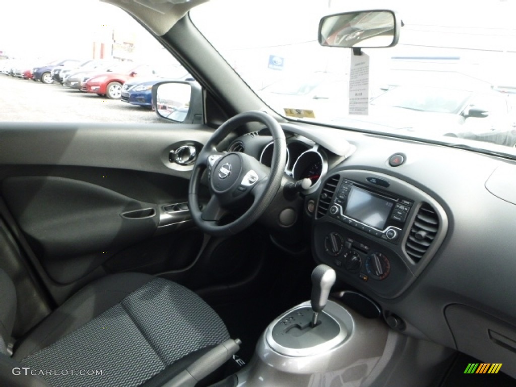 2016 Juke S AWD - Pearl White / Black/Silver photo #5