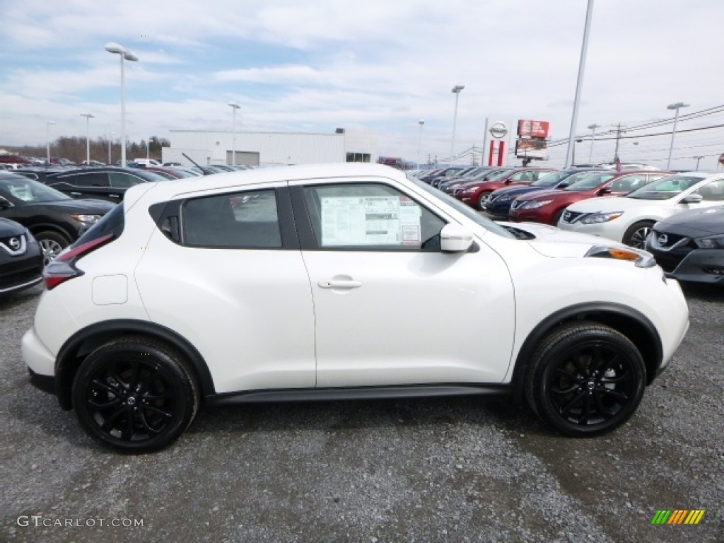 2016 Juke S AWD - Pearl White / Black/Silver photo #7